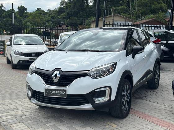 RENAULT CAPTUR 1.6 16V SCE FLEX INTENSE X-TRONIC RENAULT CAPTUR 1.6 16V SCE FLEX INTENSE X-TRONIC